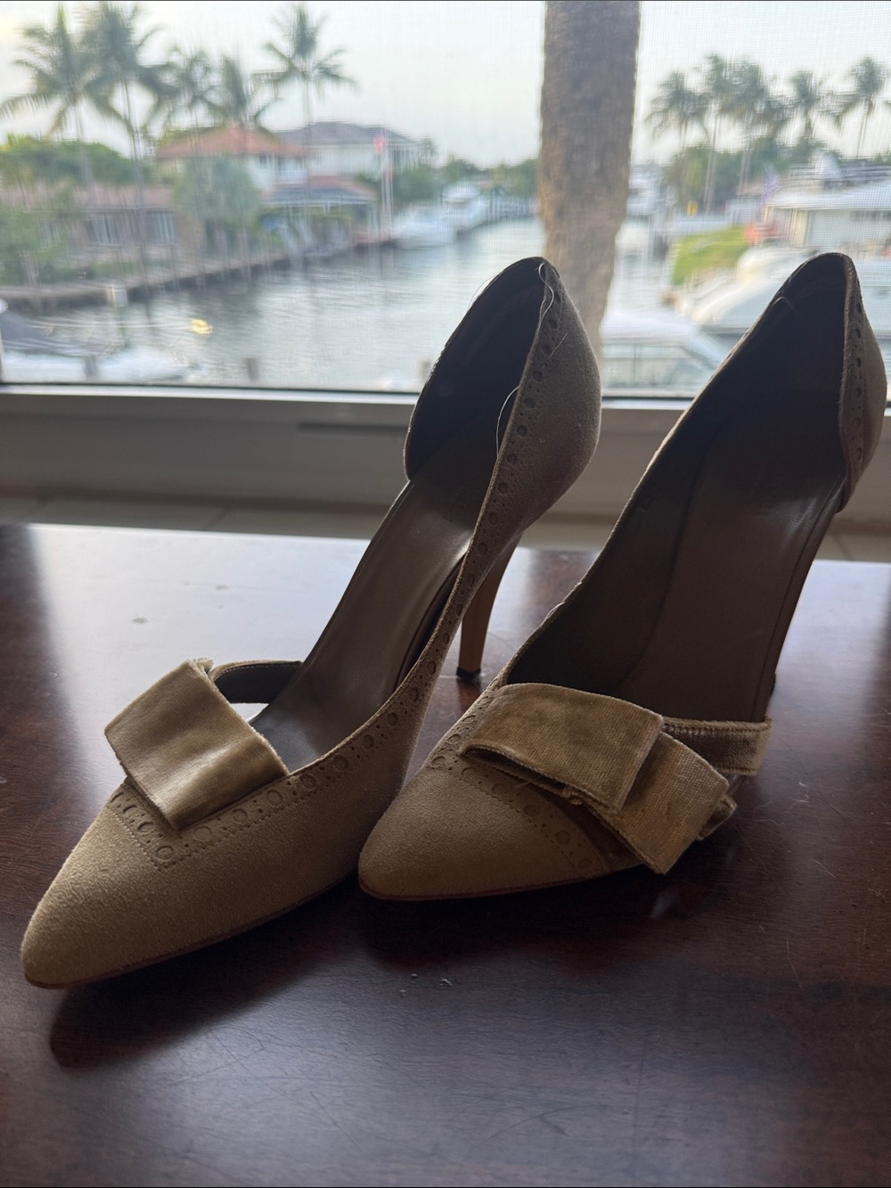 Gucci Taupe Suede Pointed-Toe Heels with Bow Accent